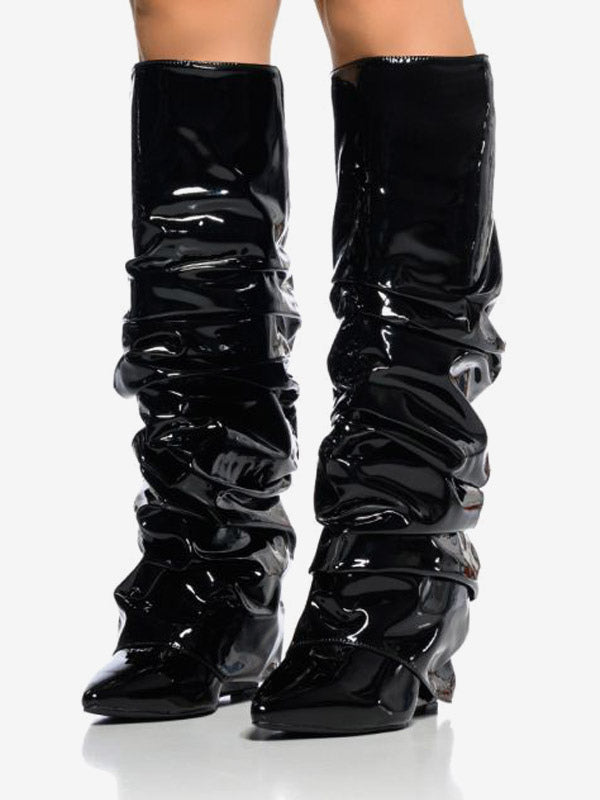 Pointed-Toe Wedge Knee-High Boots in Red – photo 4