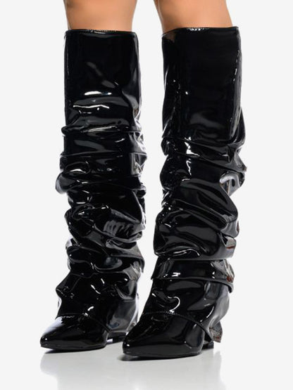 Pointed-Toe Wedge Knee-High Boots in Red – photo 4