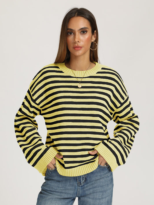 Crew-Neck Oversized Jumper with Long Sleeves in Yellow – photo 1