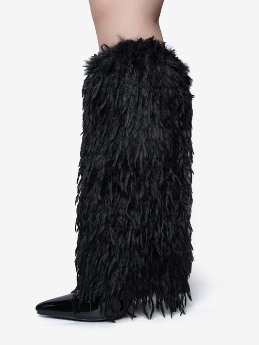 Pointed-Toe Stiletto Knee-High Boots in Black – photo 1
